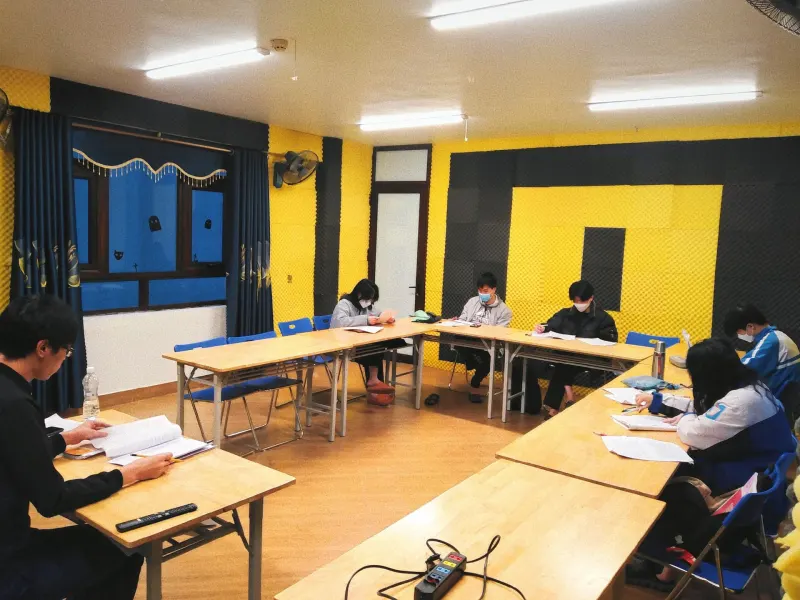 Trung Tâm Ngoại Ngữ Và Tin Học Kiến Vàng
