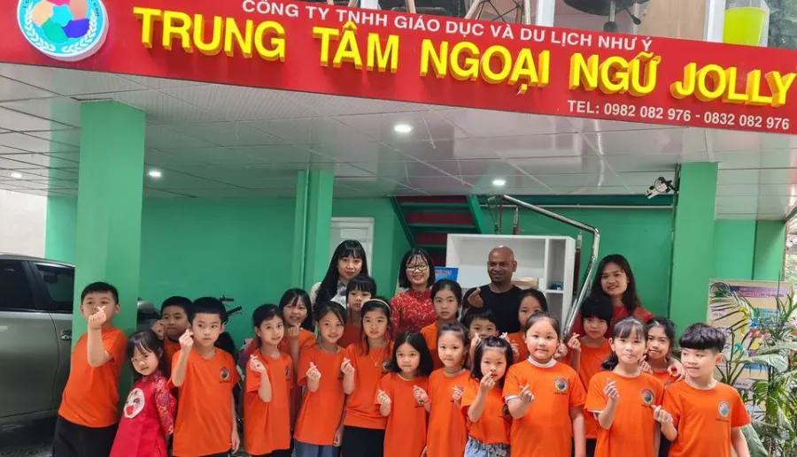 Trung Tâm Ngoại Ngữ Jolly
