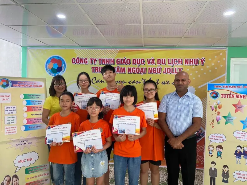 Trung Tâm Ngoại Ngữ Jolly