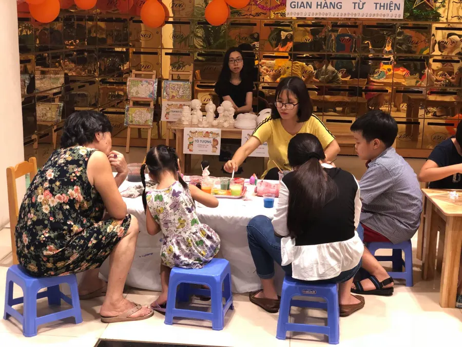 Trường mầm non Những Chú Ong Nhỏ ( Little Bees Preschool )