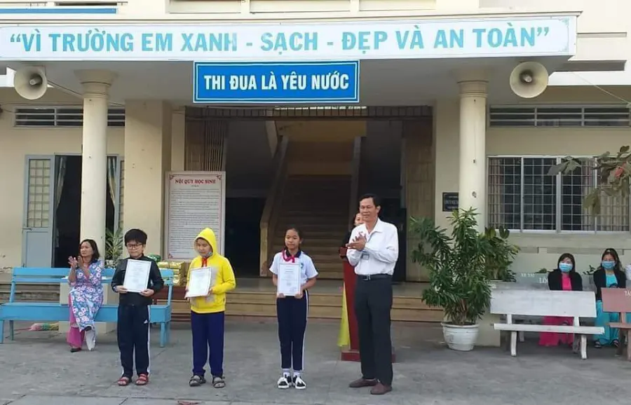 Trường Tiểu học Dương Đông 1