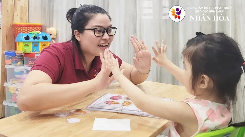 Trung tâm dạy trẻ tự kỷ chậm nói Nhân Hoà Nguyễn Cửu Vân