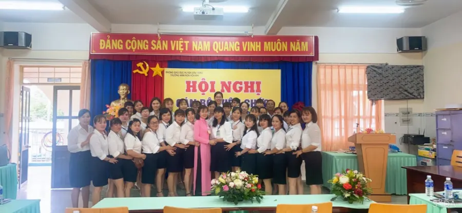 Trường Mầm Non Hoa Mai