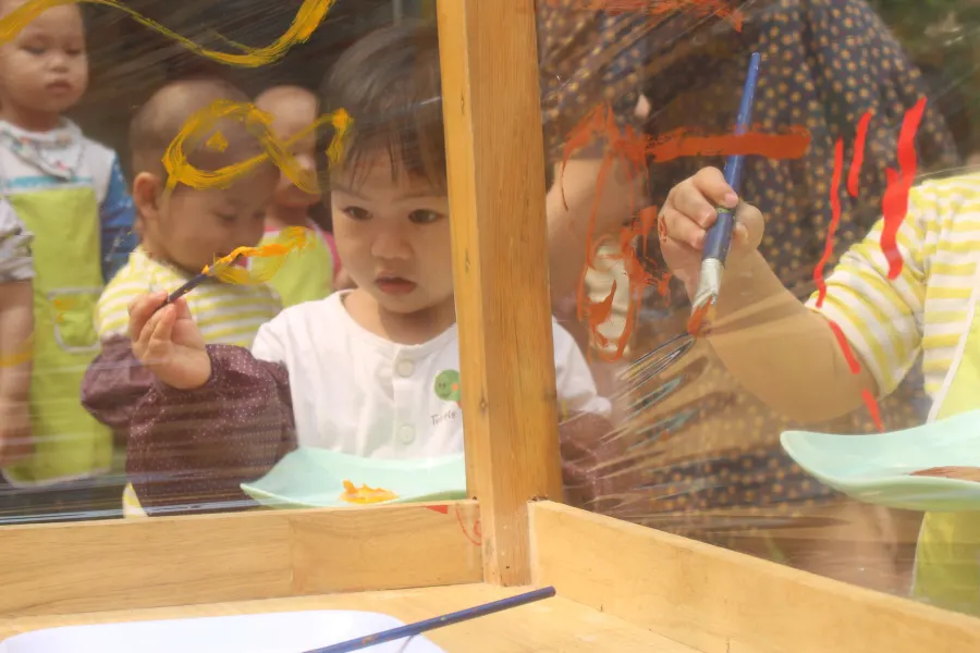 Trường Mầm non Hand in Hand ( Hand in Hand Preschool - HiH )