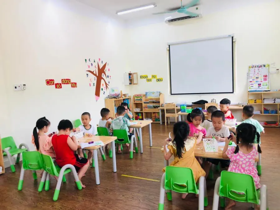 Trường Mầm Non Hoàng Gia - Phố Nối
