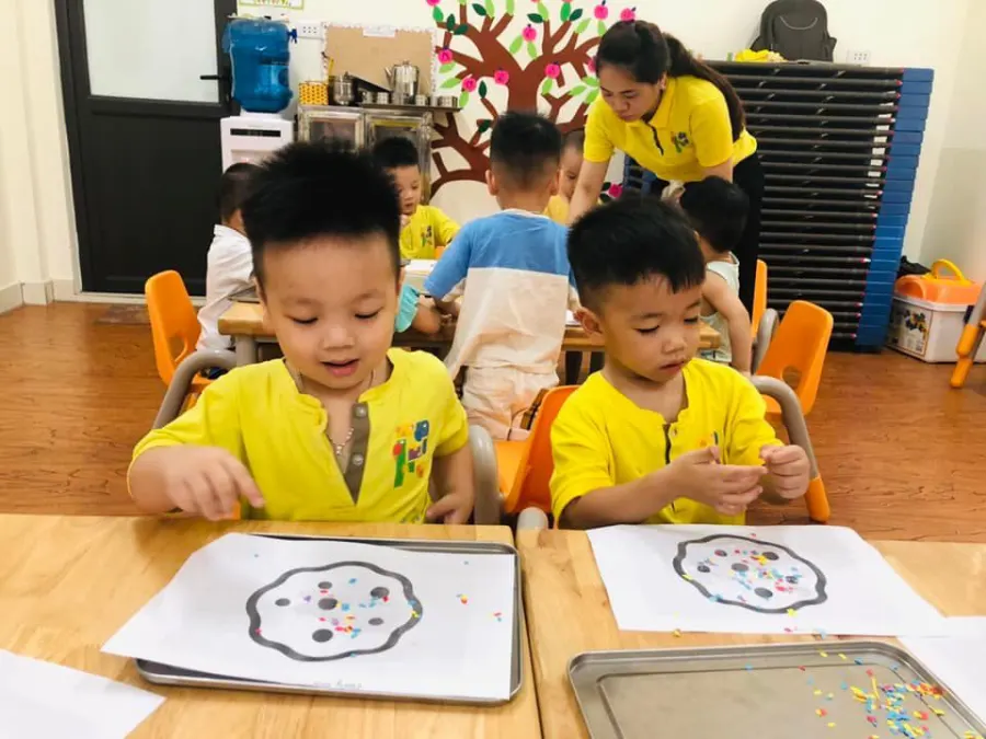 Trường Mầm Non Hoàng Gia - Phố Nối