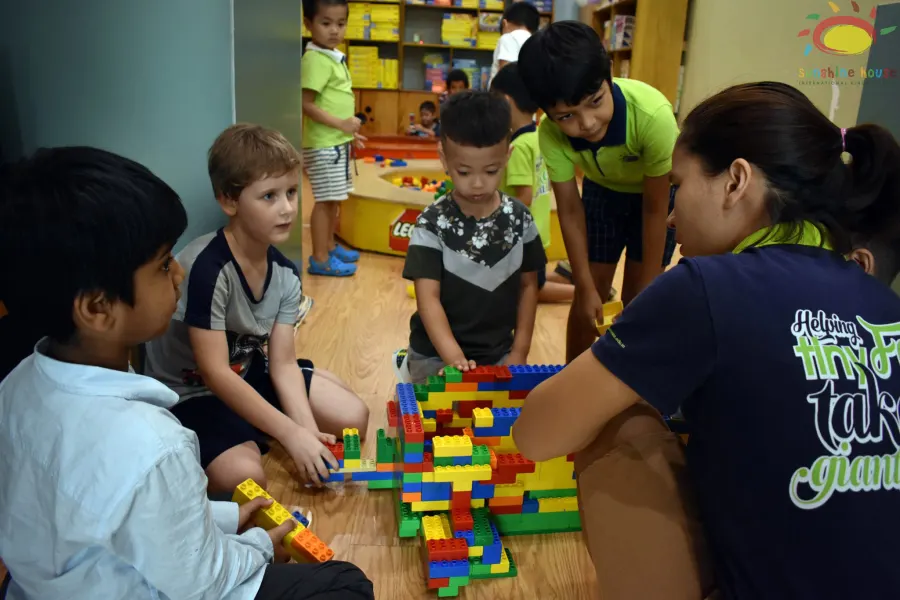 Trường mầm non quốc tế Ngôi Nhà Ánh Sáng (Sunshine International Kingdergarten)