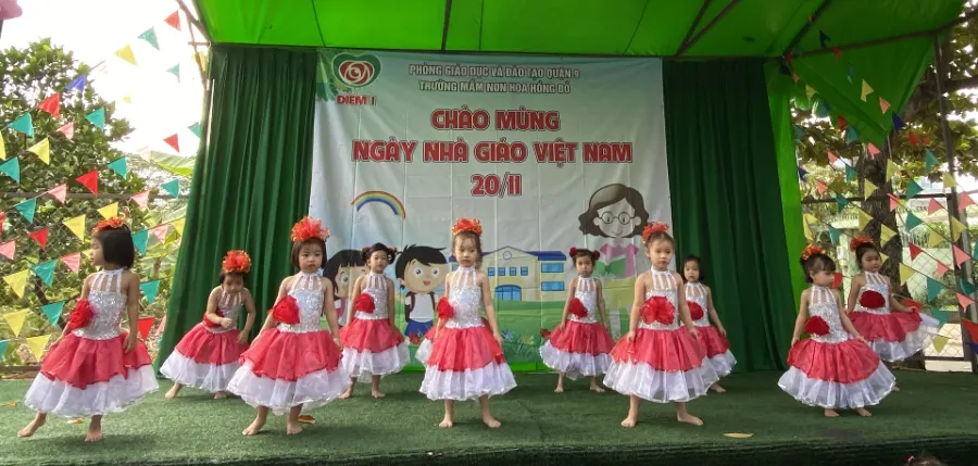 Trường Mầm Non Hoa Hồng Đỏ