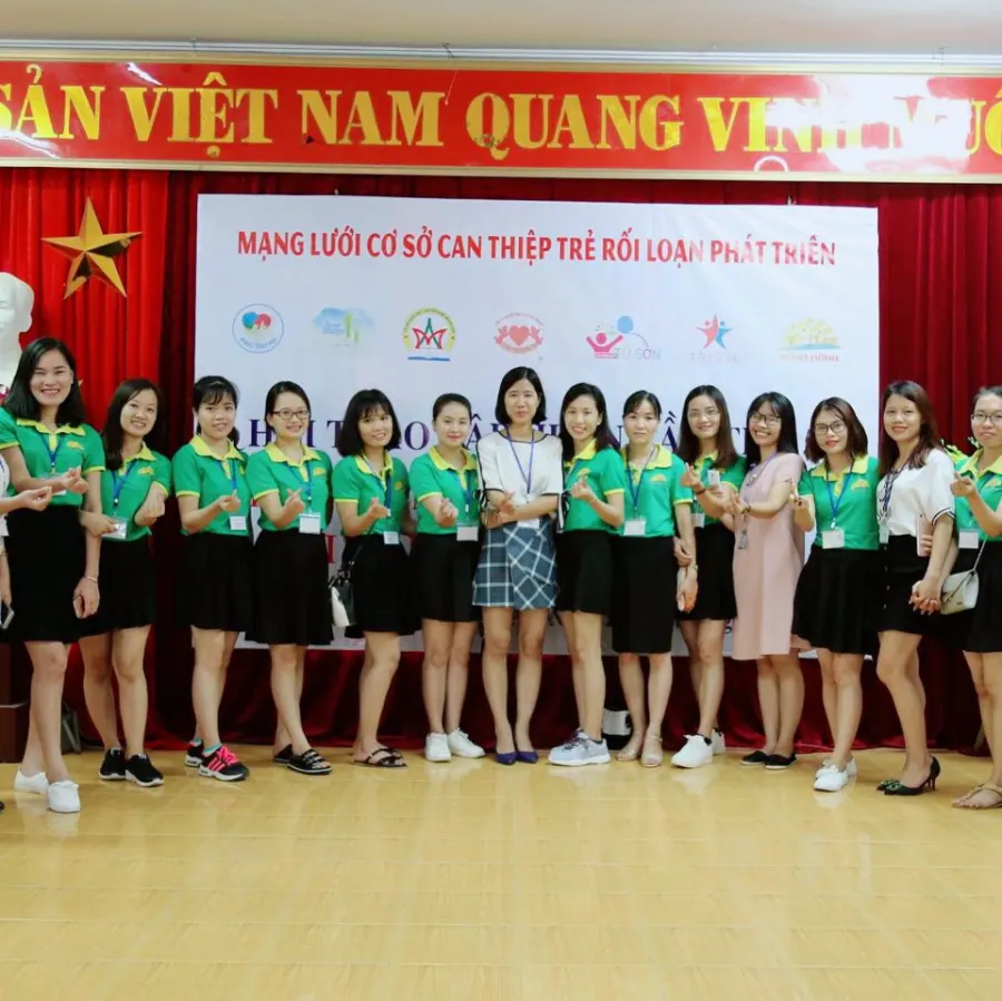 Trung Tâm Hừng Đông