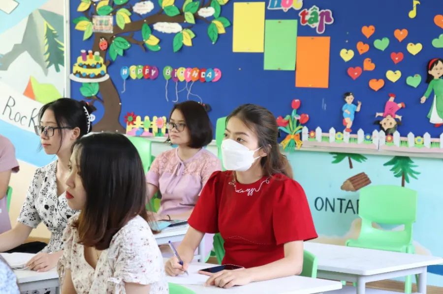 Trường Liên Cấp Lômônôxốp
