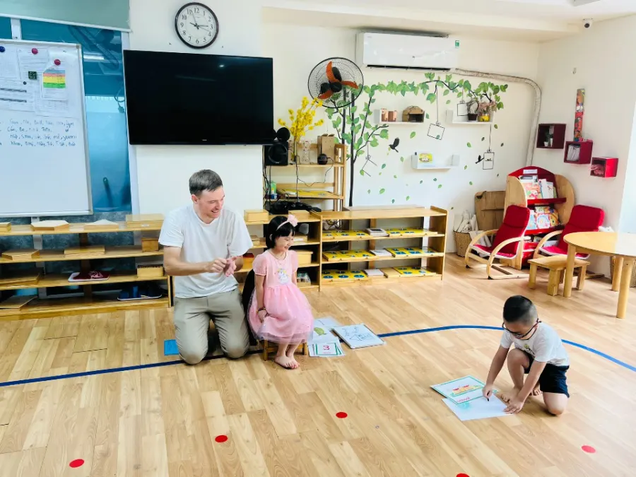 Trường Mầm Non Mặt Trời Bé Con - Safari Montessori Academy