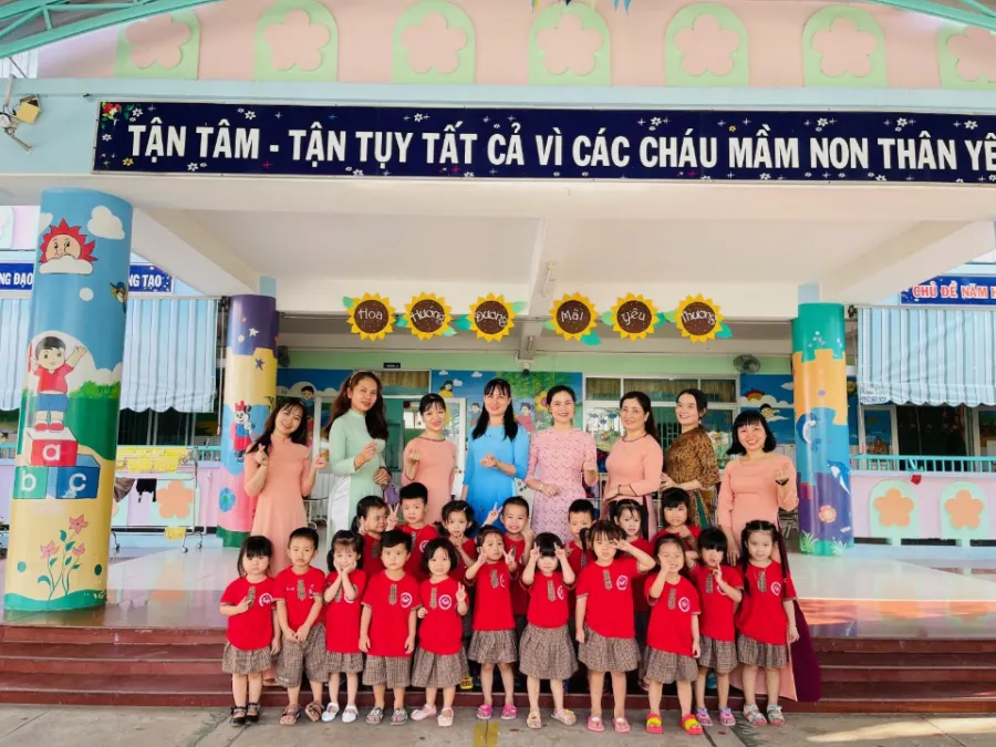 Trường Mầm Non Hoa Hướng Dương