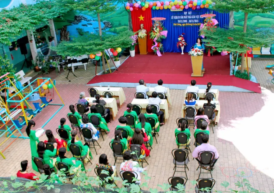 Trường Mầm Non Hoa Lan