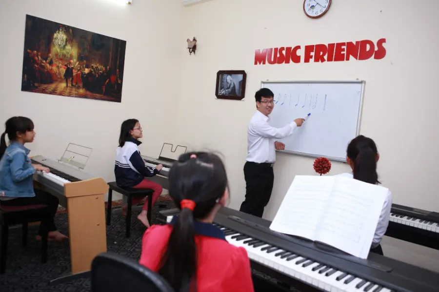Trung Tâm Âm Nhạc Music Friends